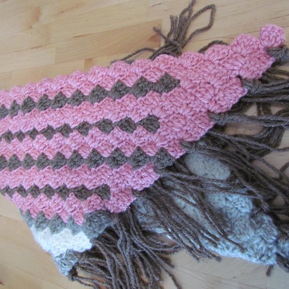 Taller de ABU handmade Crochet Shawl (Pink, Pardo - Picture 6 of 12